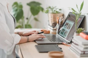 How Graphic Design Enhances Your Brand’s Online Presence